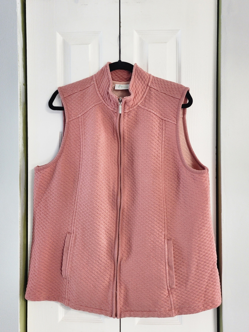Quilted Sleeveless Vest in Dusty Rose